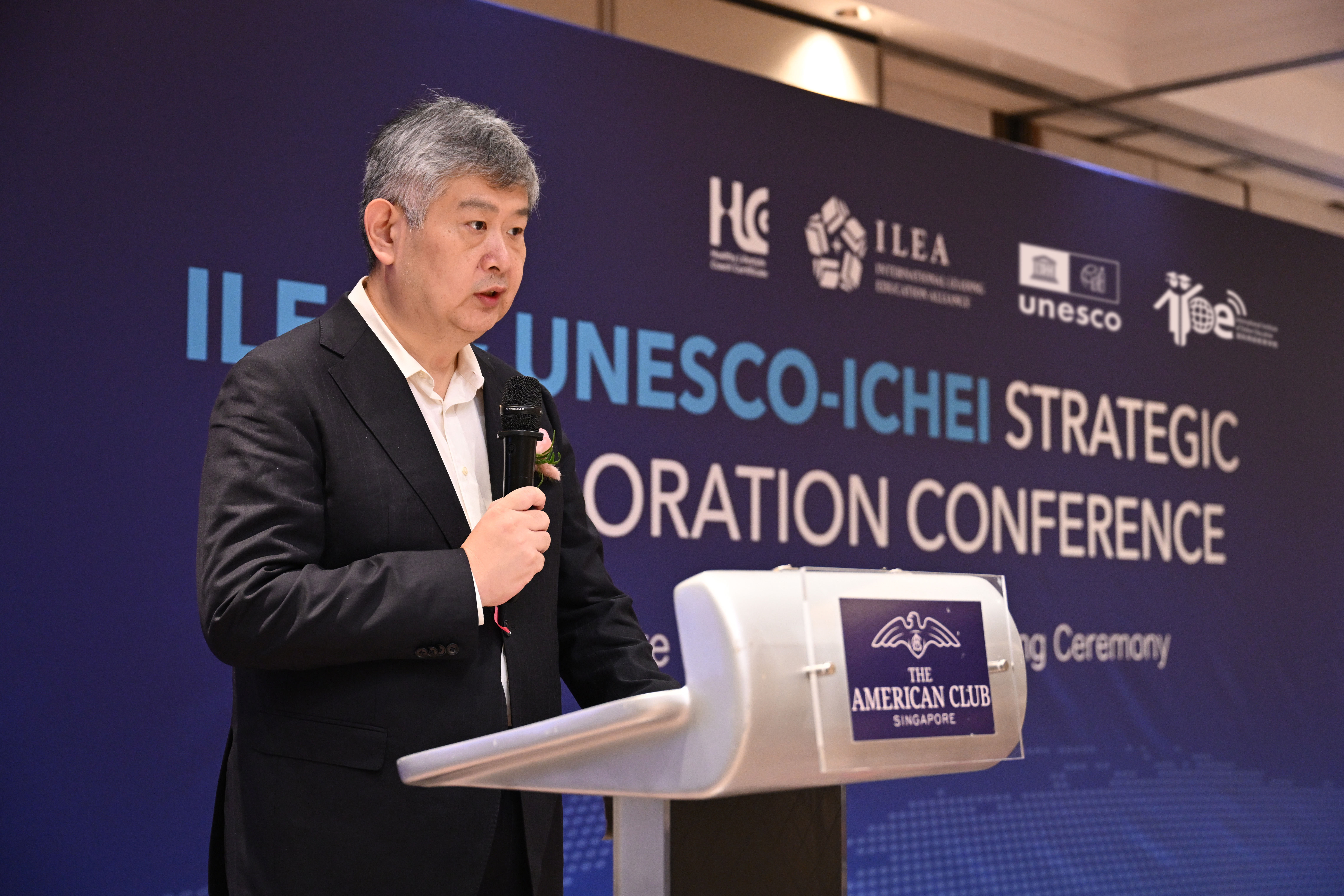 33587197.jpg BWP_3517.jpg