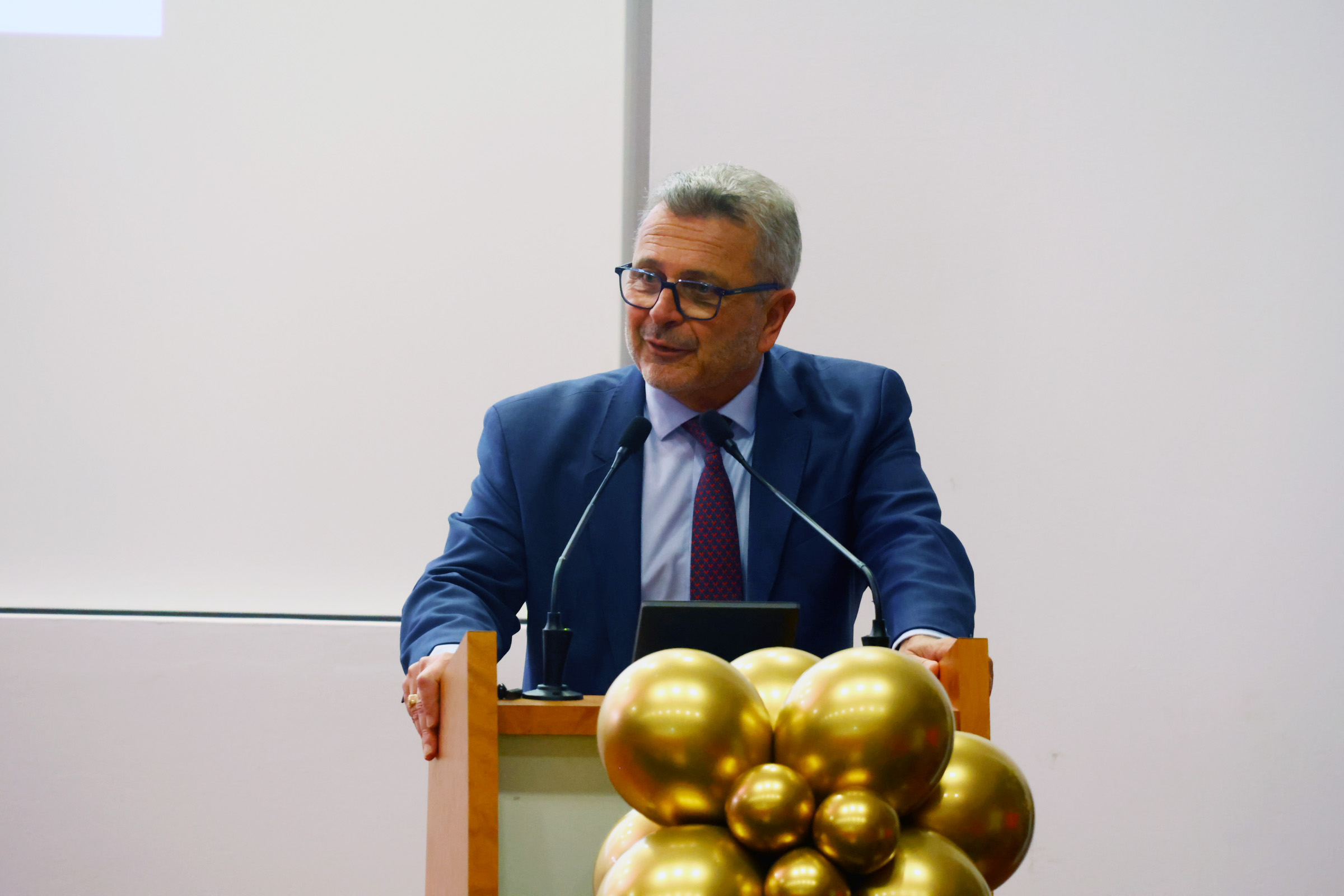 51171827.jpg 3M1A3983.JPG